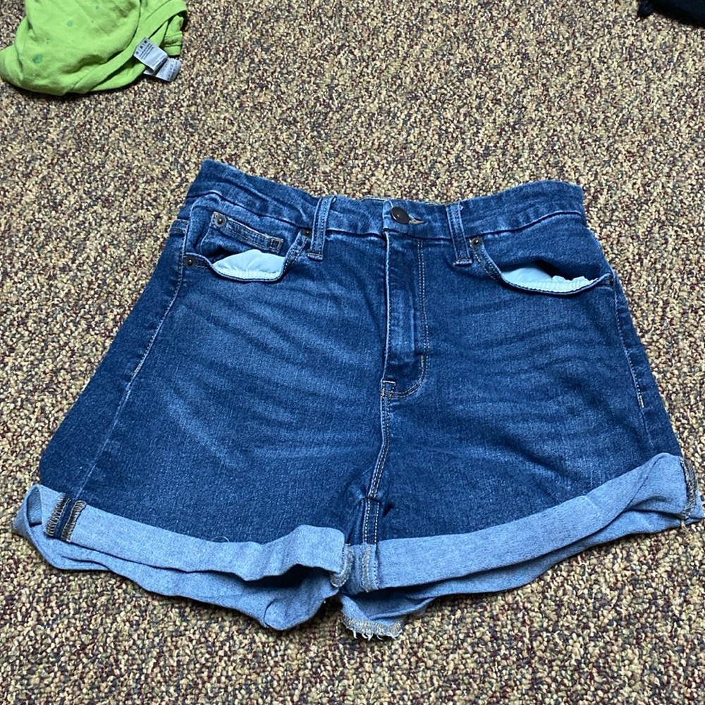 Brand: No boundaries Color: dark blue Size: 9 Condition: slightly worn